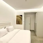 Grand 808 -Brand New Luxurious 1 Bedroom Apartment