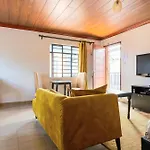 Penthouse Rooftop Studio With King Bed