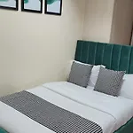 Delly Home Small Studio
