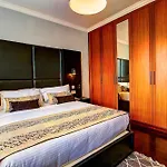 Nelson\'S Court Serviced Apartments