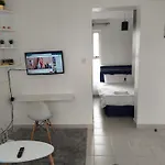 Cozy Studio With A Swimming Pool
