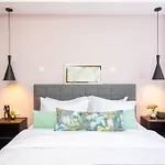 2Bedroom With A Pool And Gym At Westlands