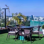 Beautifully Furnished Two Bedrooom Apartment With City Views