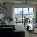 Cozy 2Bed In The Heart Of City