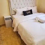 Cosy Apartment In South B