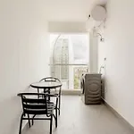 Cozy 1 Bedroom Gold Park Homes, Yaya Center
