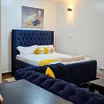 Cozy Apt Near Un & 2 Rivers Mall
