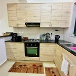 Exclusive 2Br In Westlands With Stunning City Views, Pool & Gym