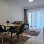 Ruaka Apartment With A Swimming Pool
