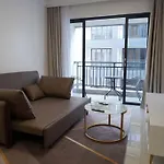 Ruaka Apartment With A Swimming Pool
