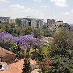 1 Bedroom Gretchen Leafy Home-With View & Sunset, Gym, Parking, Wifi, Hairdryer, Washing Machine