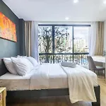 Luxe Studio With Pool, Gym And Work Space