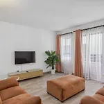 The Nest 2Br Apartment With Prime Location,Gym And Fast Wifi