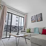Stylish And Spacious 1Bedroom Apartment With King Bed In Prime Location