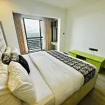 Perry West 3 Bedroom With Dsq