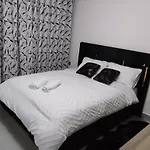Royal Tranquil One Bedroom In Kilimani