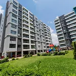 Makumbi Suites 2Br Near Jkia, Sgr