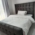 Royale Westlands