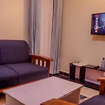 Dayo Suites And Hotel