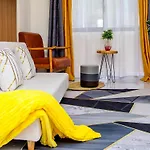 Lux Studio Jkia Airport View Suite