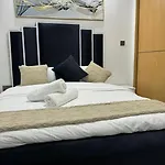 Paul\'S Apartments