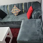 Pazoori Furnished Studio And 1 Bedroom