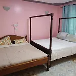 Comfy And Family Friendly Near Jkia