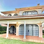 Exquisite 4-Bedroom Villa In Prime Gated Community