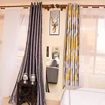 Executive Studio 6