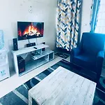 1 Bedroom Short & Long Term Stay-Trm Drive, Roysambu
