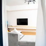Laurel Living-2 Bedroom Apartment
