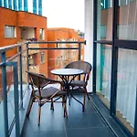 Laurel Living-2 Bedroom Apartment