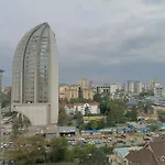 Blackberry House 1Bdrm Near Yaya Centre, Gym, & Free Parking