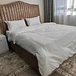 Spacious 1Bedroom Near Junction Mall