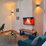 Misty\'S Furnished Apartments