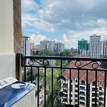 Kilimani Super One And Half Bedroom Near Yaya Centre With Netflix