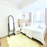 Chic 1-Bedroom At Riverside Drive! B\'S Modern Comforts