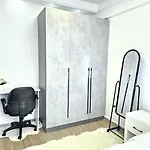 Chic 1-Bedroom At Riverside Drive! B\'S Modern Comforts