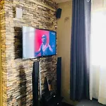 Stylish One Bedroom Unit Around Caltex Donholm