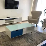 Serene One Bedroom At Silverstone Apartments