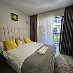 Studio With Balcony By Jeyem Homestays -Othaya Road Kileleshwa