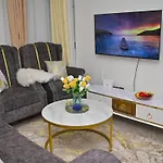 Nicestay Homes