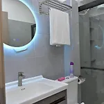 Nicestay Homes
