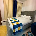 The Cozy Perch Studio At Enkang Apartments