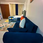 The Cozy Perch Studio At Enkang Apartments