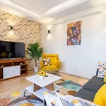 Homely Spacious 2Br Apt - Moonvalley Dubai Style