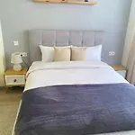 The Elegant Luxury Skyline Apartments With Heated Swimming Pool Fully Equipped Gym And,Free Parking Space And A Relaxing Rooftop With Scenic City Views