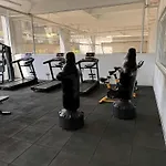 Modern Studio At Heartland Gardens Prime Location