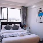 Stunning 1 Bedroom Apartment