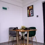 Stunning 1 Bedroom Apartment